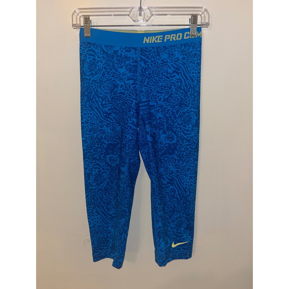 Nike Pro Combat Capri Leggings Blue Floral Athletic Compression Womens